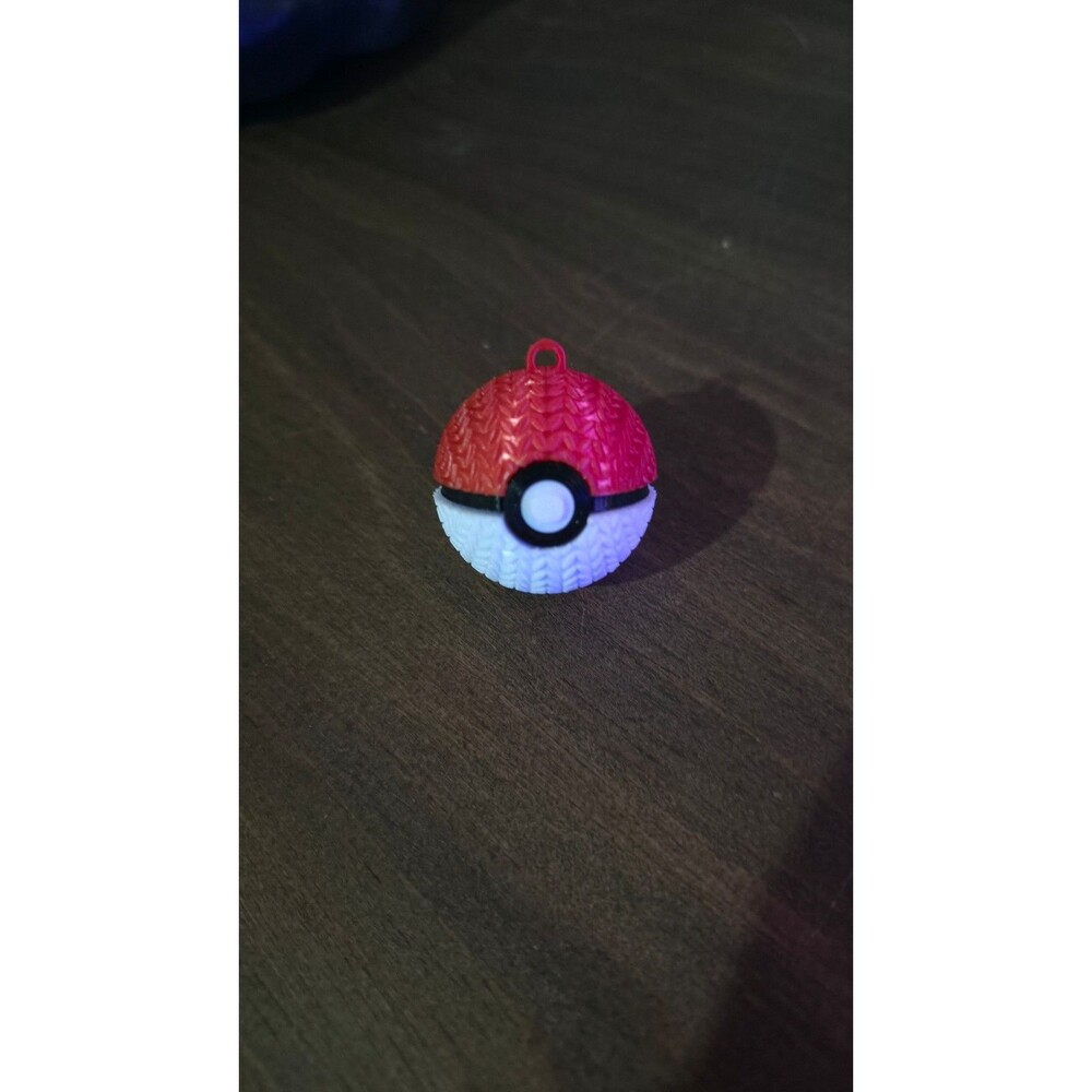 3D Printed Pokeball Keychain
